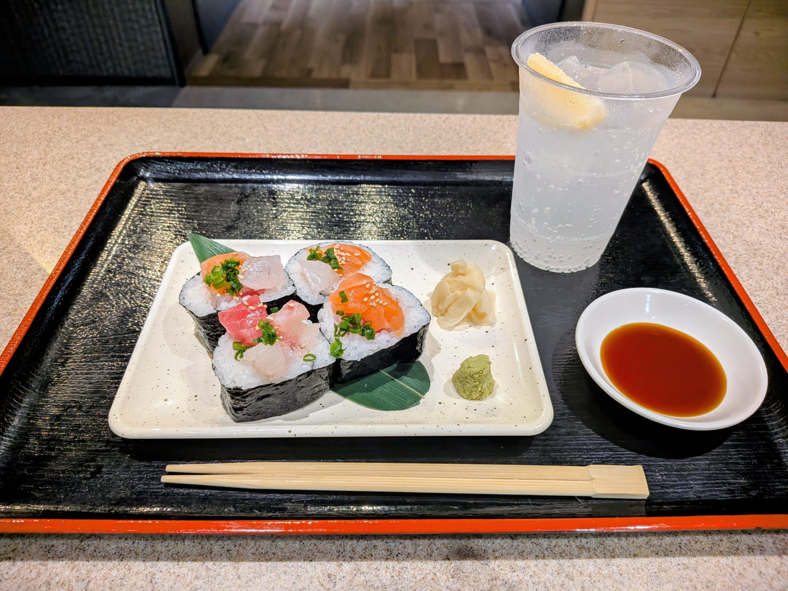 本まぐろそば 䱻（こつ）